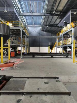 壁パネル形成機械 XPS 隔熱タイルバックボード生産ラインを装備